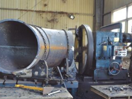 Large sawing machine